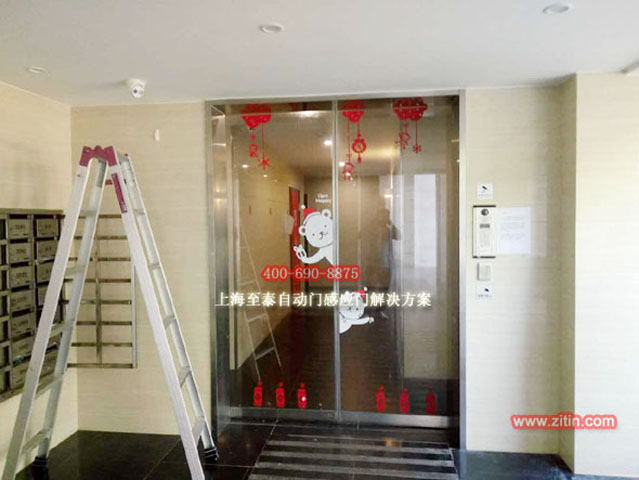 小區電動玻璃感應門